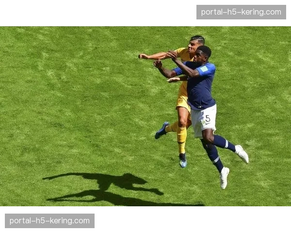 朗斯客场挑战布雷斯特，争冠球队面临中游球队阻击